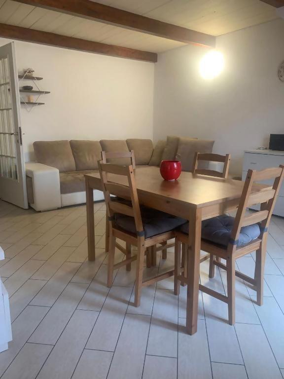 Odeon Apartment In Centro A Ліворно Екстер'єр фото